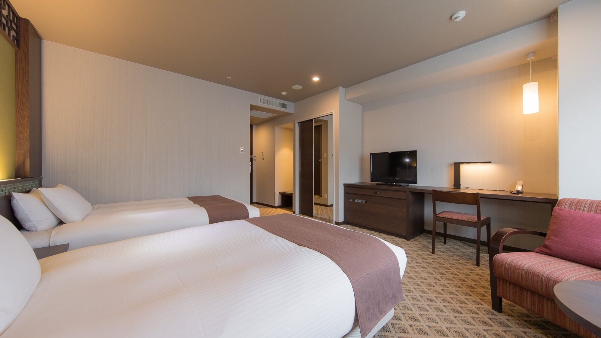 [Deluxe Twin 28㎡] A spacious room that can accommodate up to 3 people