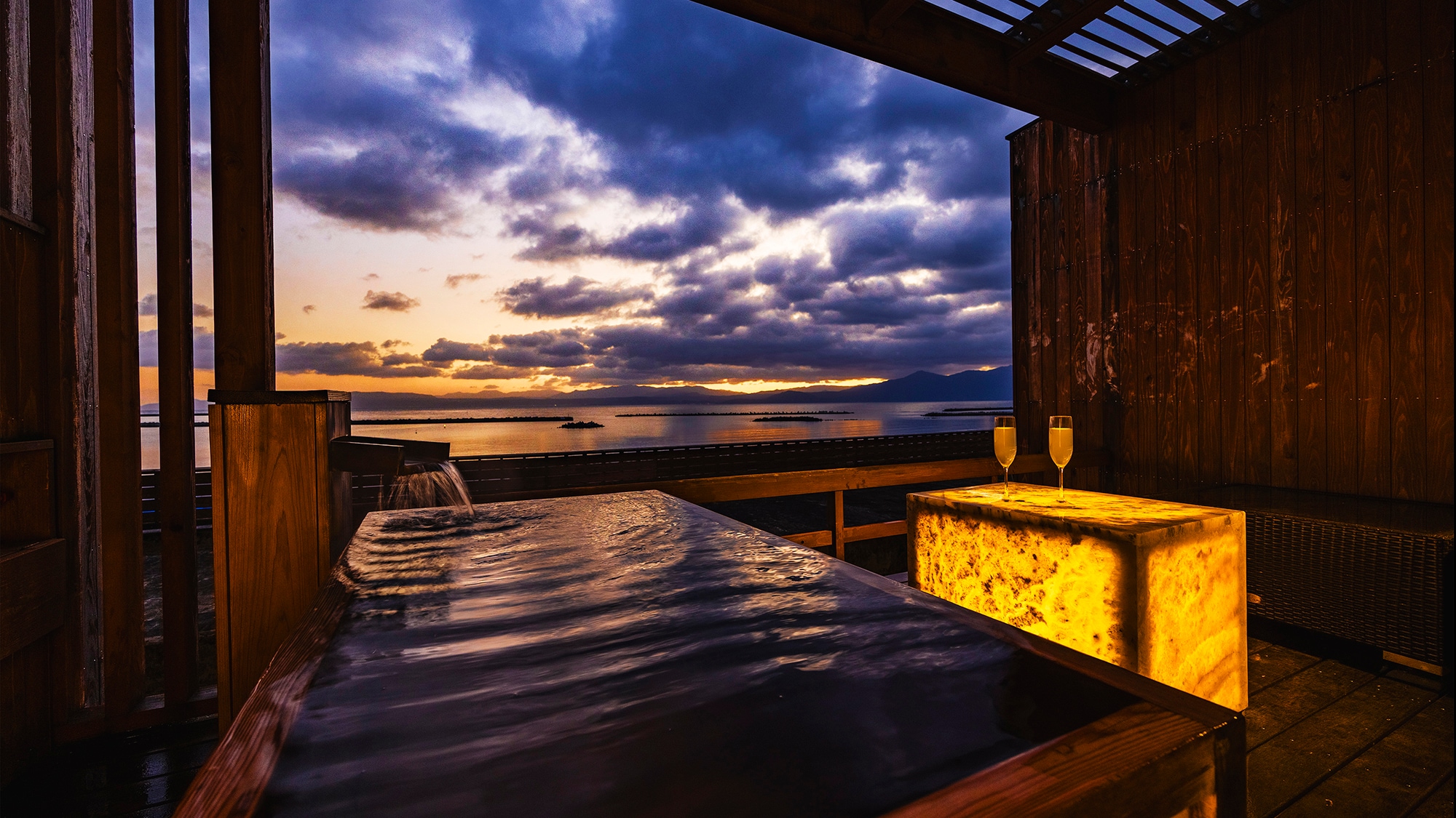 [Breathtaking view x natural hot spring] Ocean view Japanese-style room with open-air bath/8 tatami mats