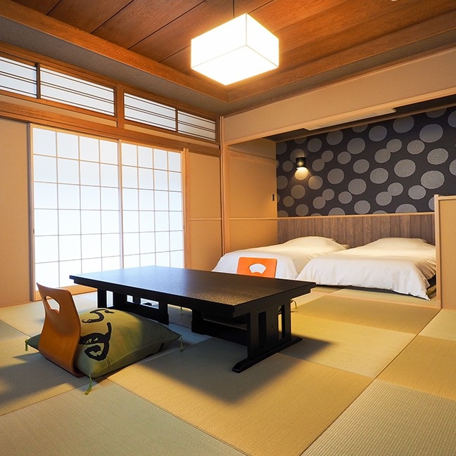 [Japanese-style room with shower booth, a nationally registered cultural property, twin beds]