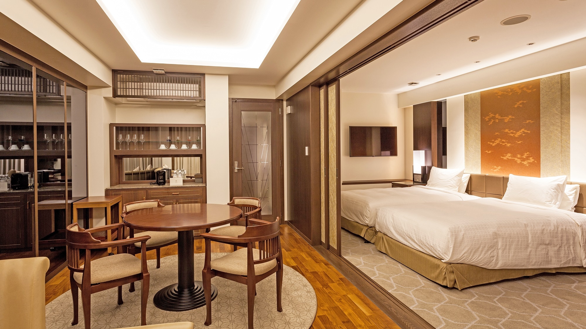  [EXES Premier Grand Suite] 7 rooms / 68 square meters, 1 room each on the 3rd to 9th floors