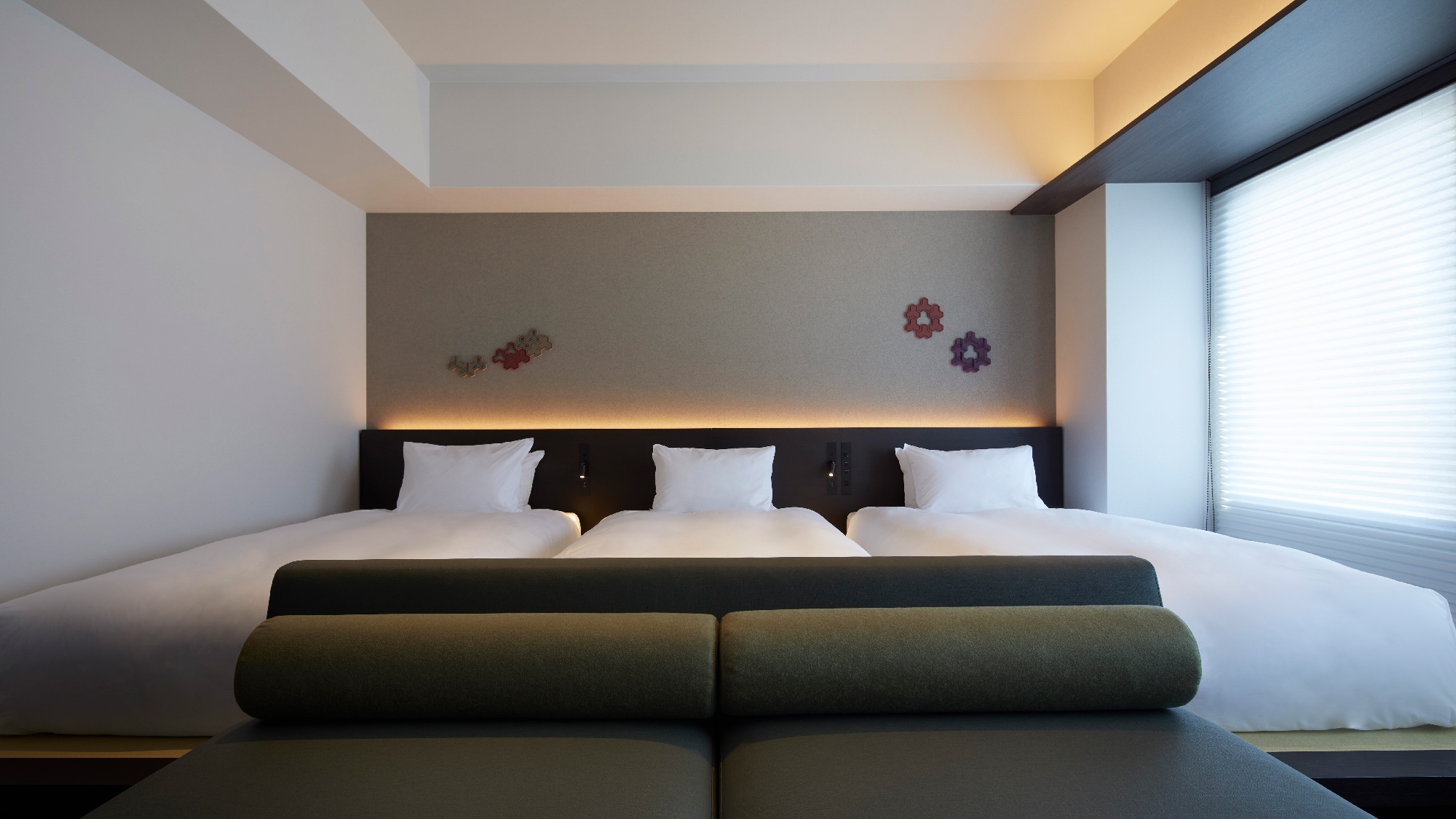 Corner twin (for 3 people)
