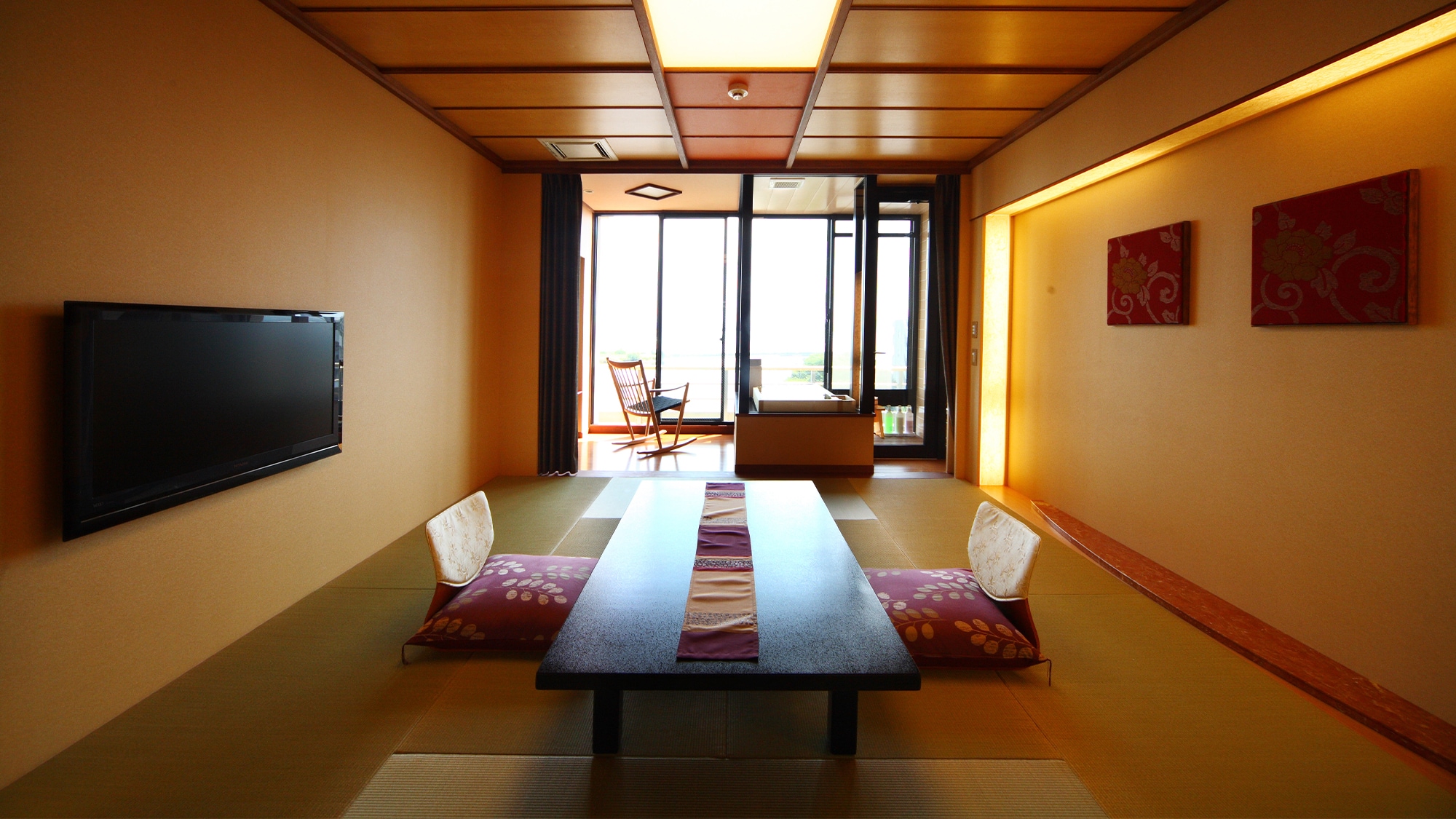 Kamar bergaya Jepang ``Elegance'' dengan pemandian semi terbuka