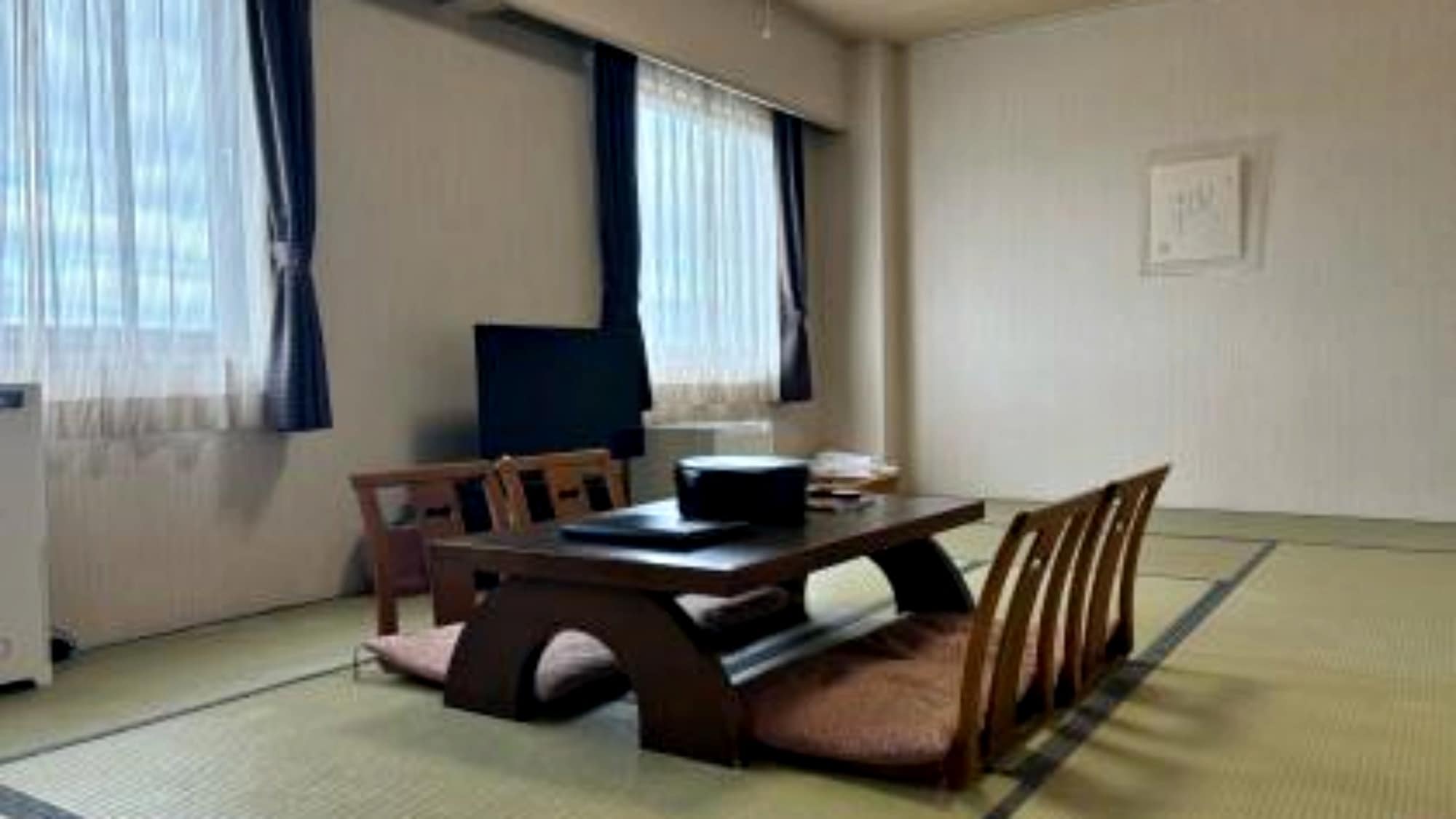 ■ Guest Room: Ondol Room ■