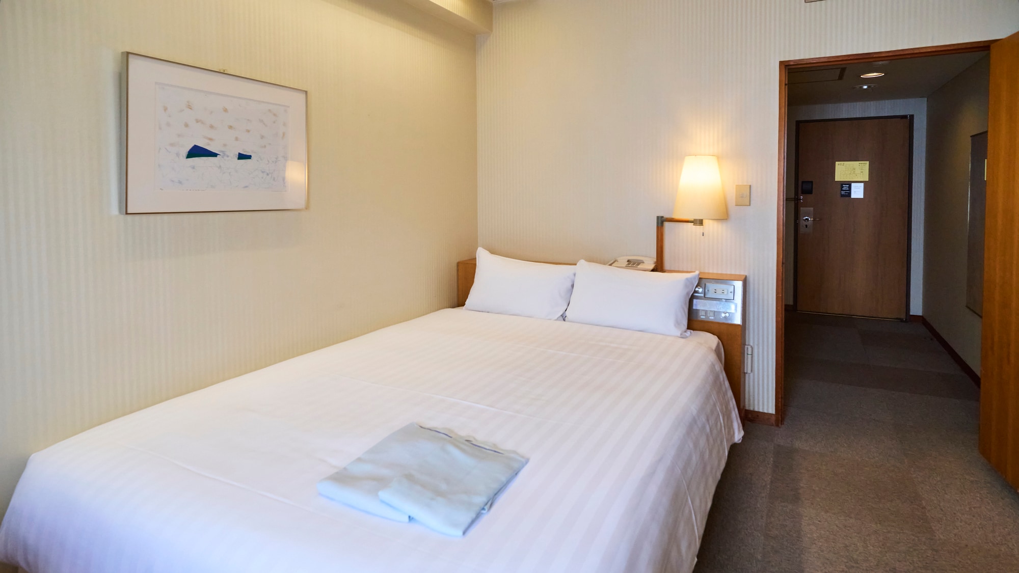Single 13.0-14.0 square meters, 140 cm wide bed