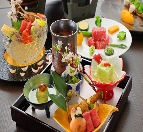 Our finest kaiseki meal, "Wakatake"