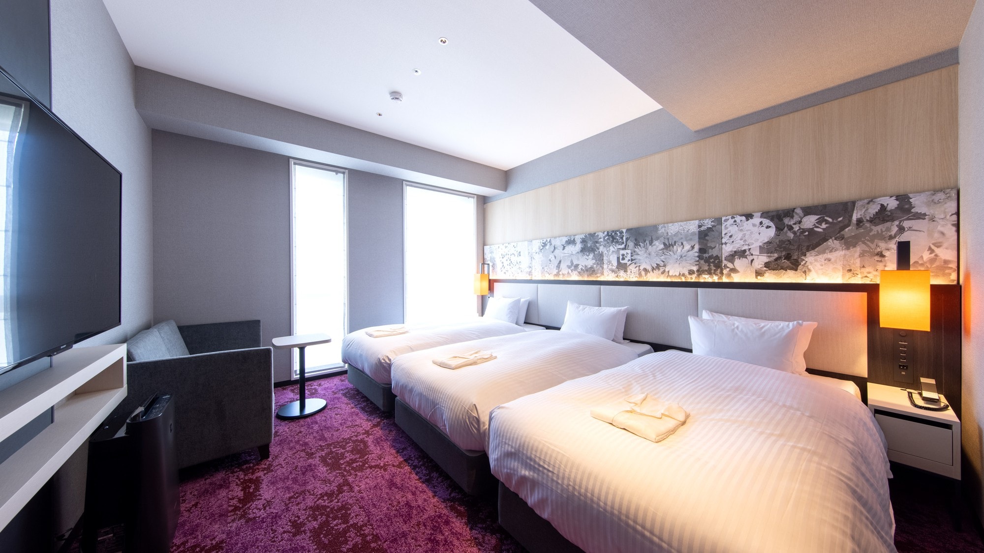 26.5 square meters of space, "casual triple" that can accommodate 3 adults *shower booth only