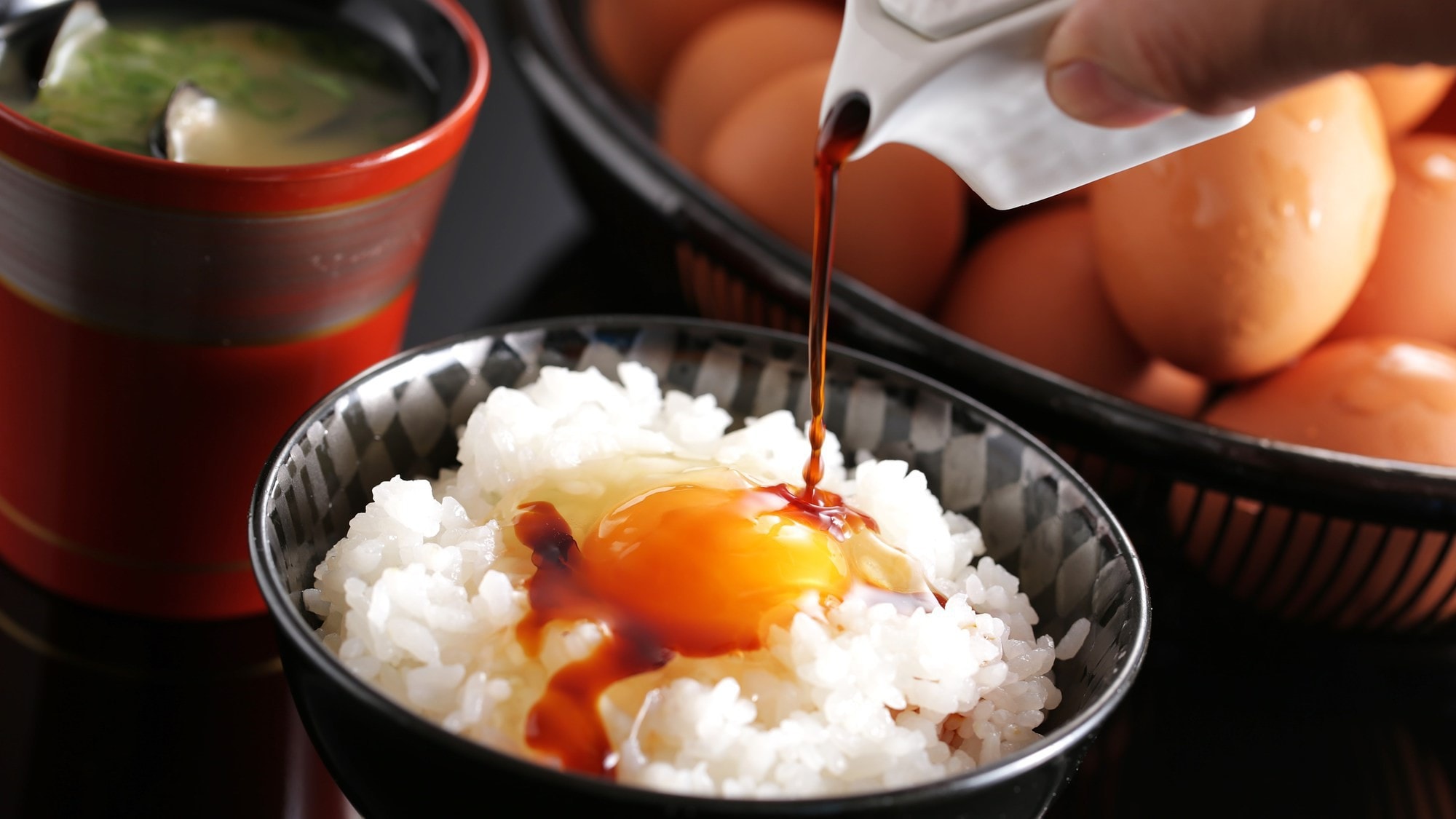 Egg over rice