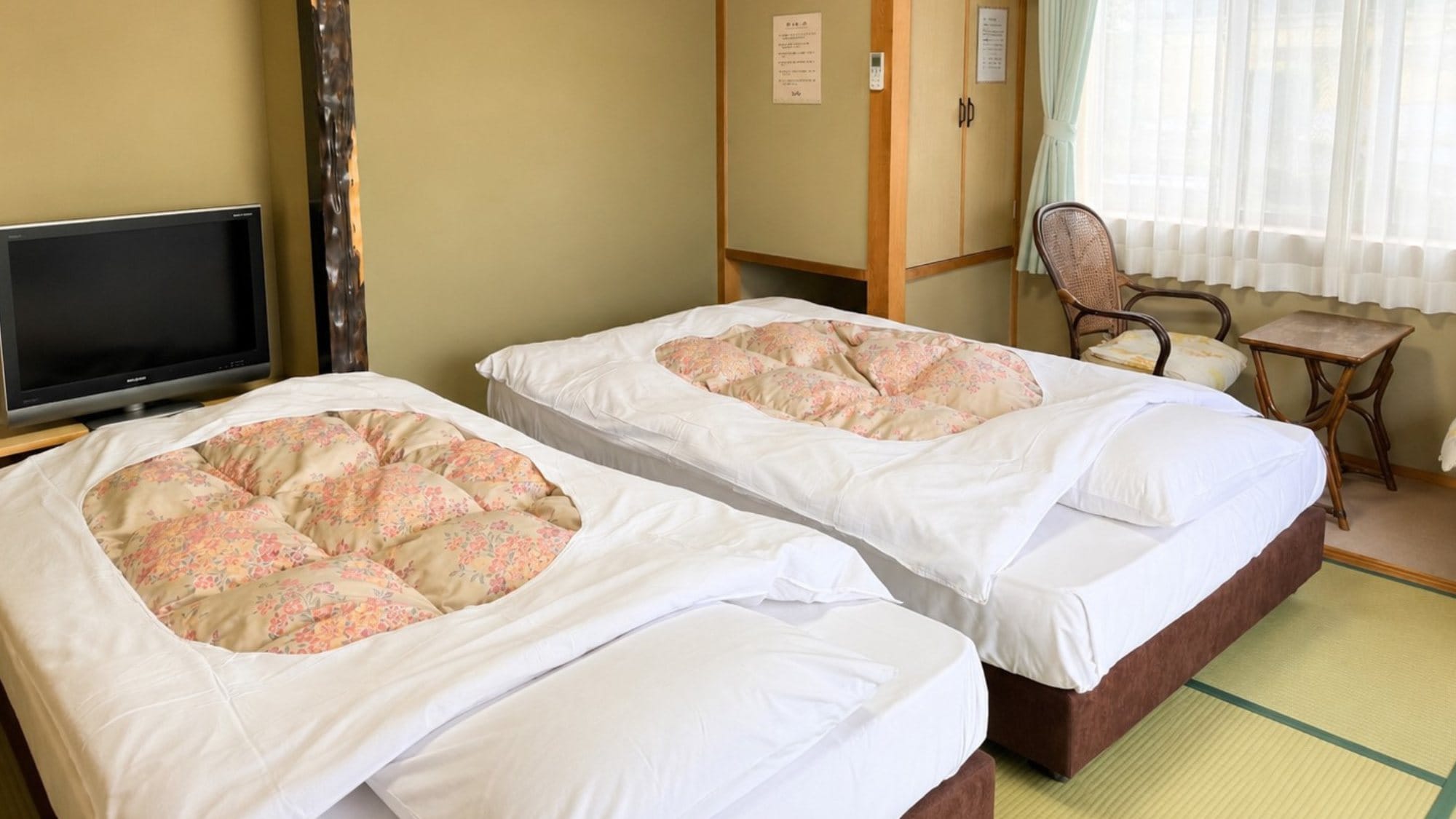 Guest rooms with spacious Japanese-style rooms for a comfortable stay.