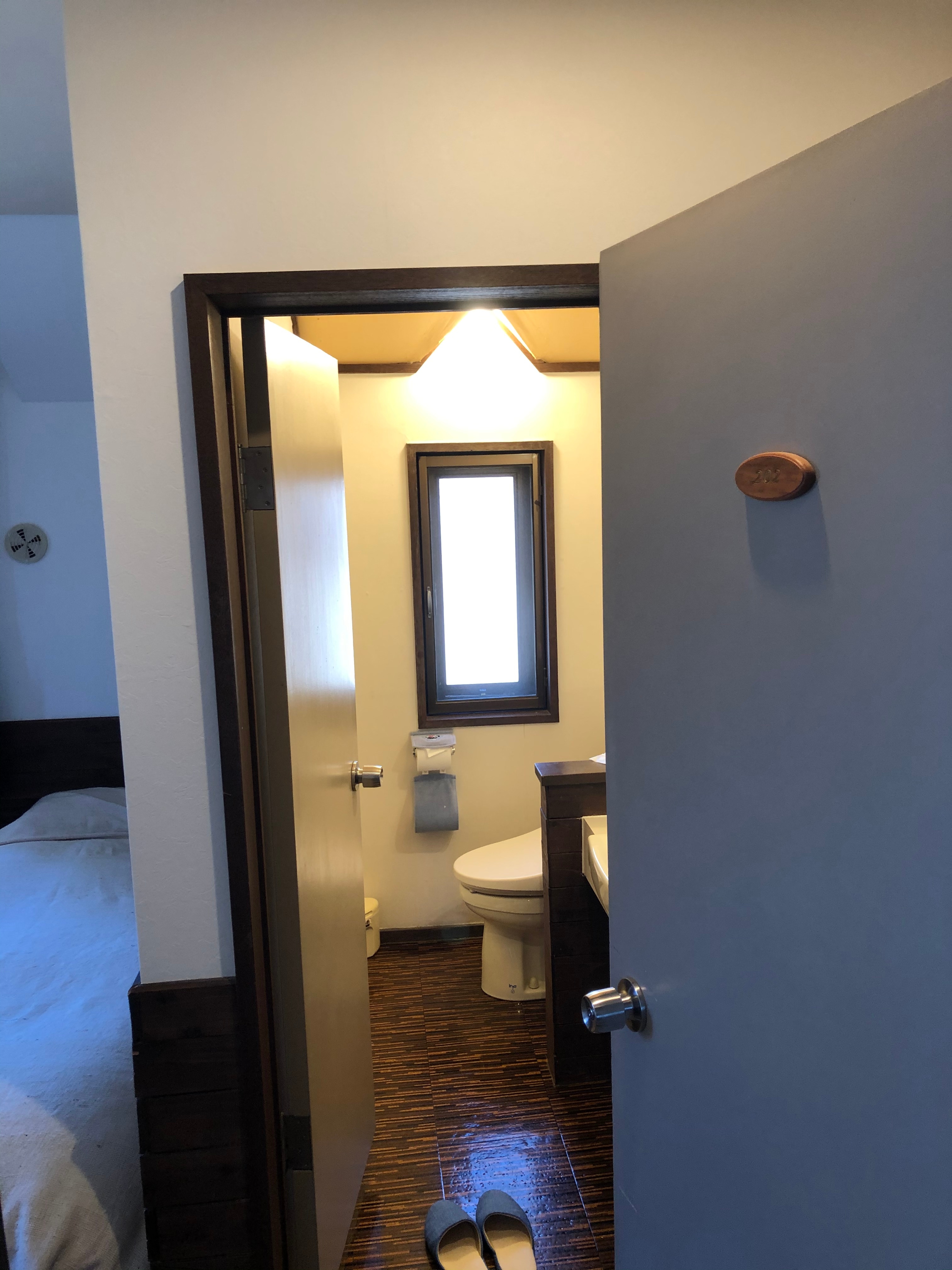 203 Toilet