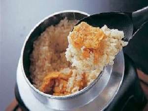 Sea urchin rice pot