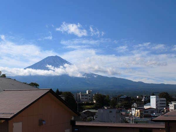 夏天的富士山