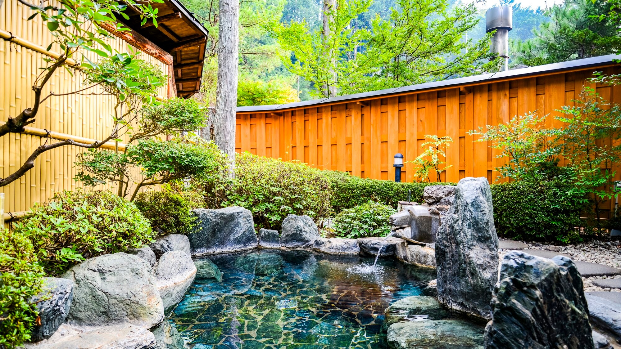 *[Women's open-air bath] Relax and enjoy the nature and sunlight of the countryside.