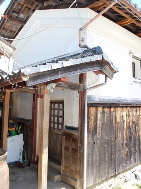 Warehouse entrance