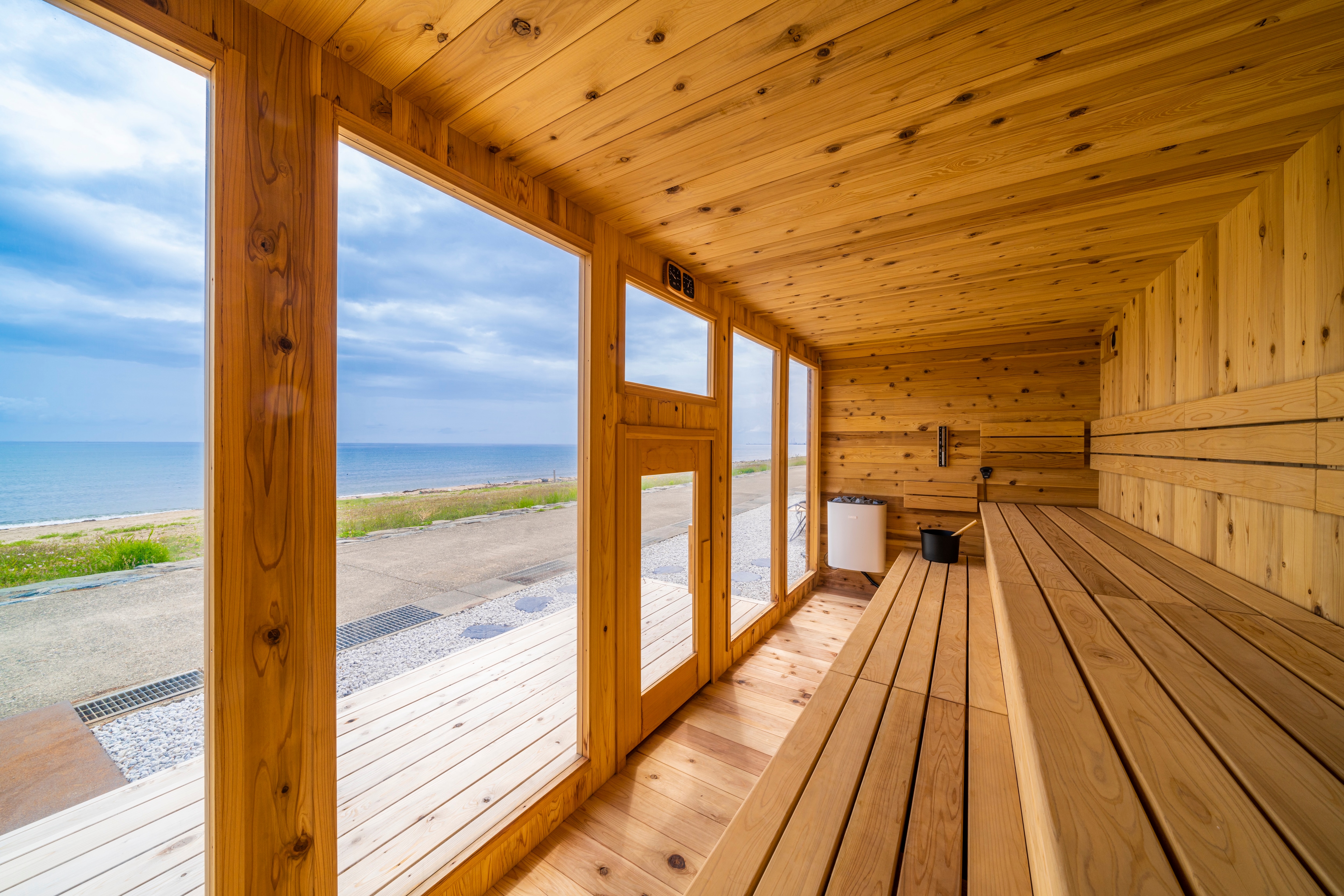 A sauna room made with Himi cedar