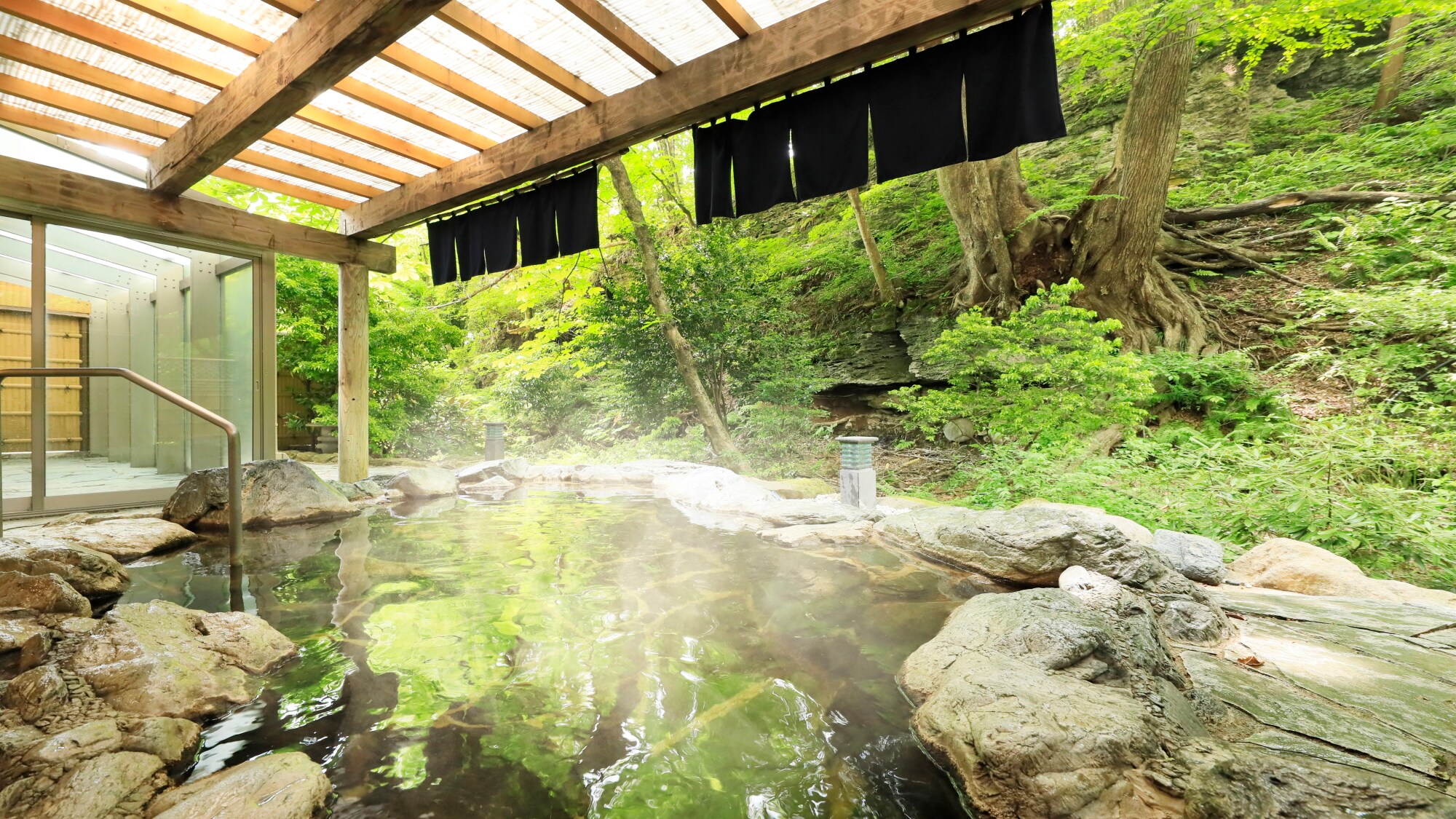 [Large public bath / open-air bath] Nasushiobara Onsen with a soft touch