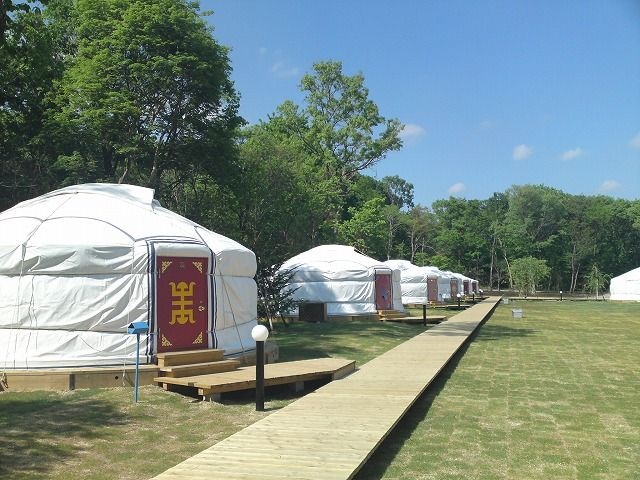The scenery is just like the real Mongolia!