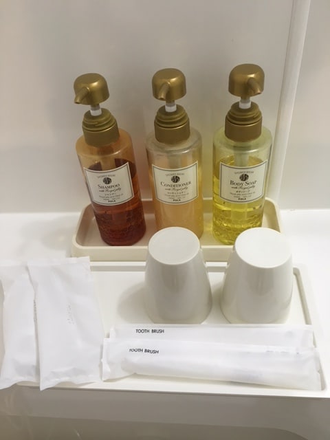 Royal jelly combination, shampoo, conditioner, soap