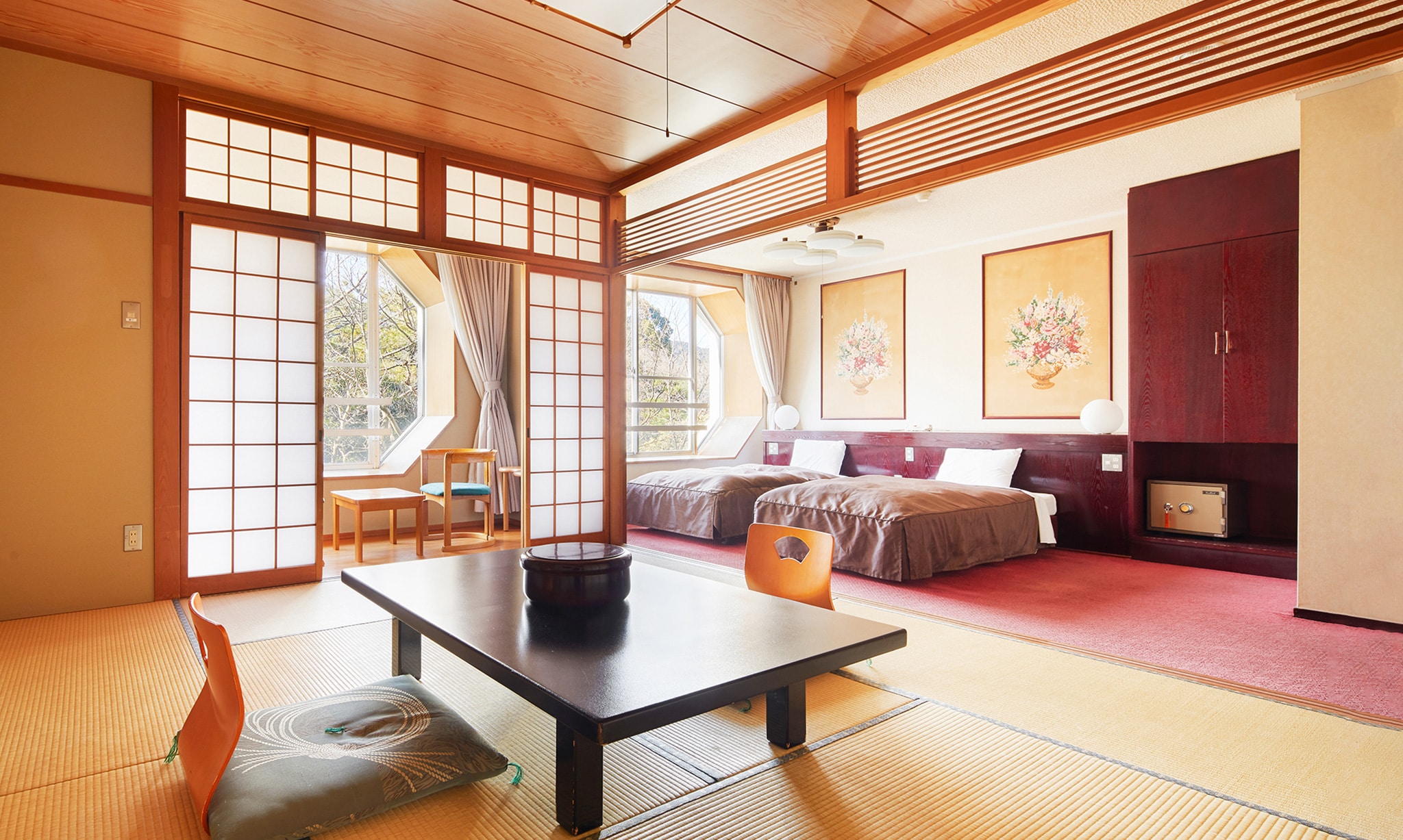Standard Japanese-Western room 10 tatami mats + twin