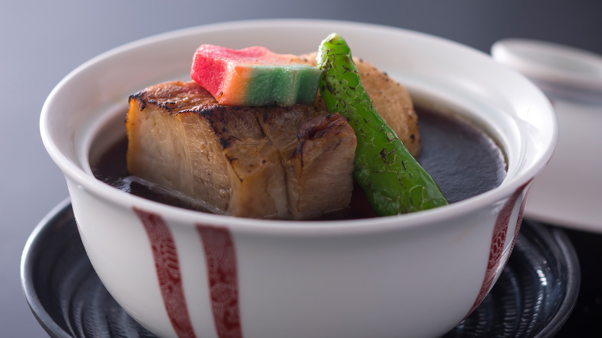 Olive pork that is soft and melts in your mouth (image)