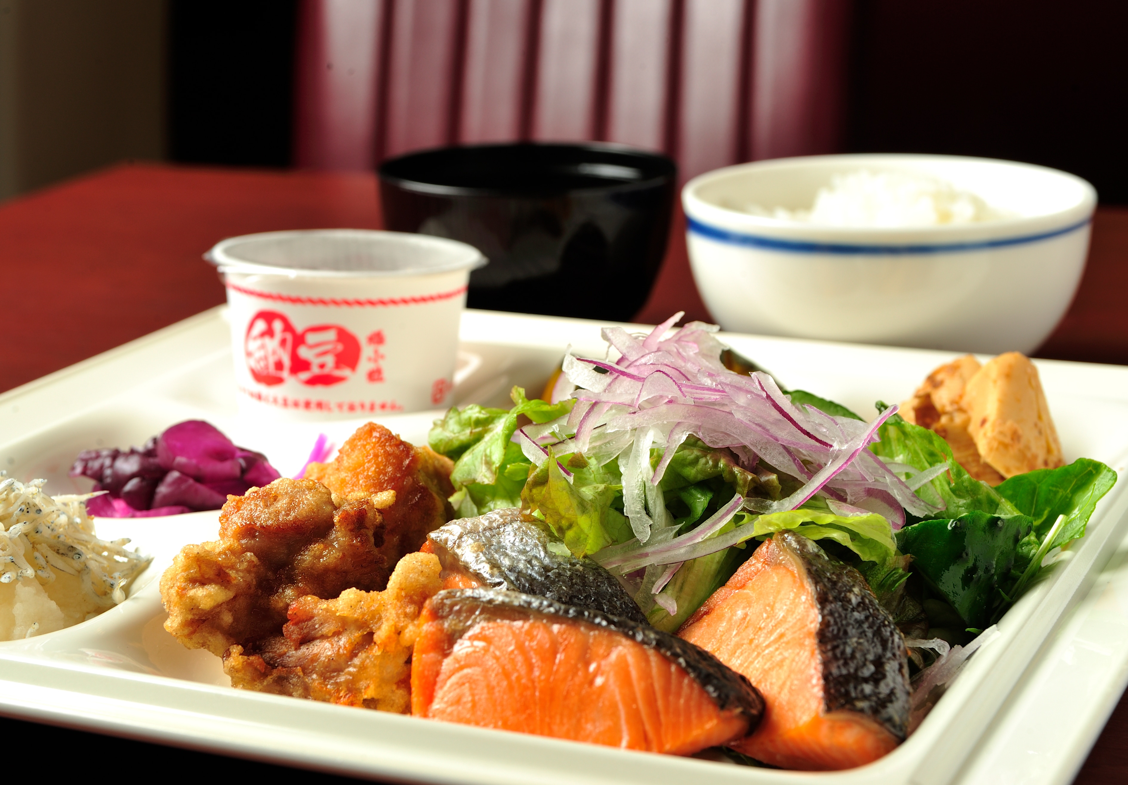 自助日本料理的示例“如何服務取決於客戶♪” *還有每日限量菜單。