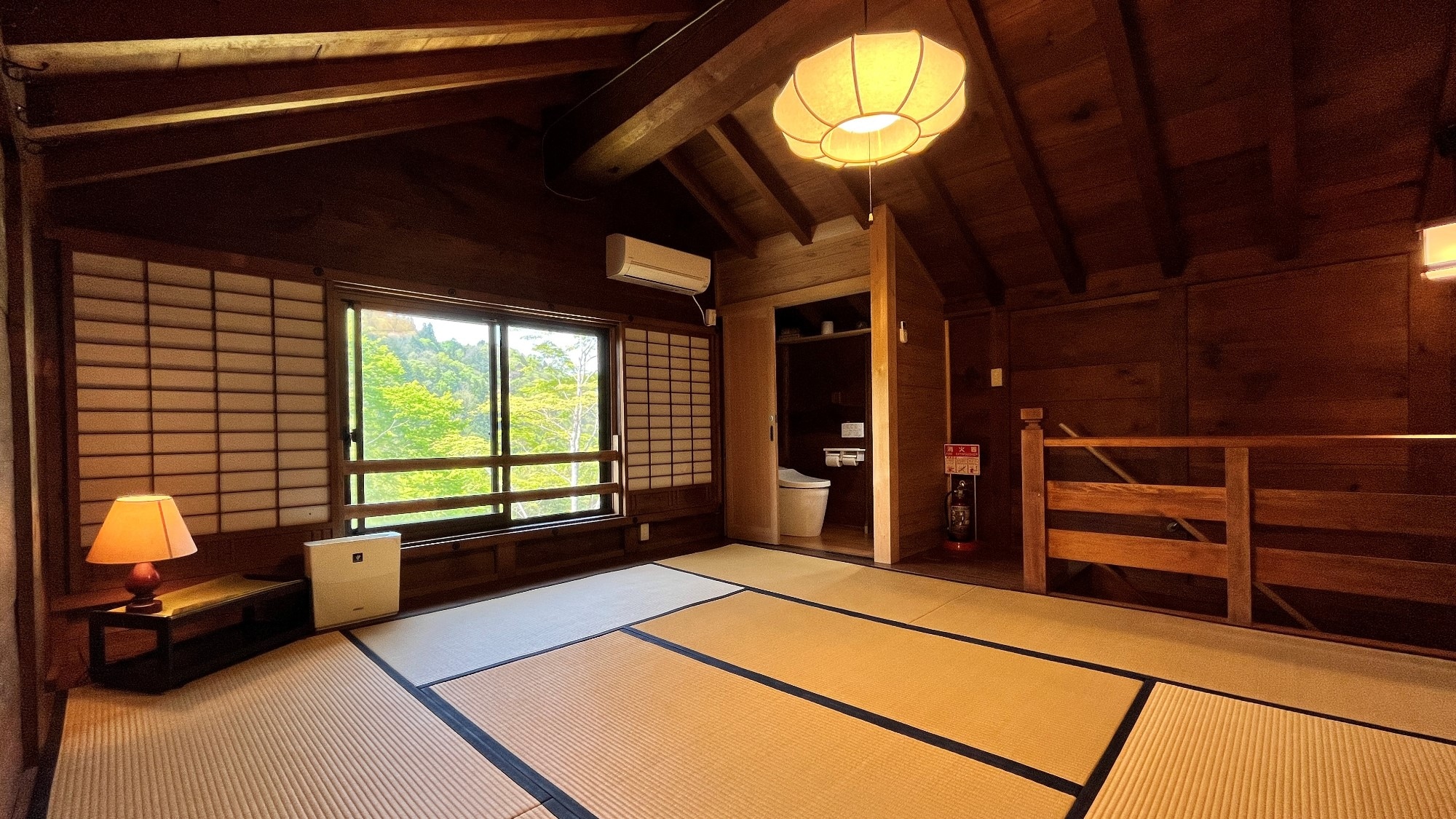 [Staying in the storehouse - Library storehouse] 2nd floor bedroom