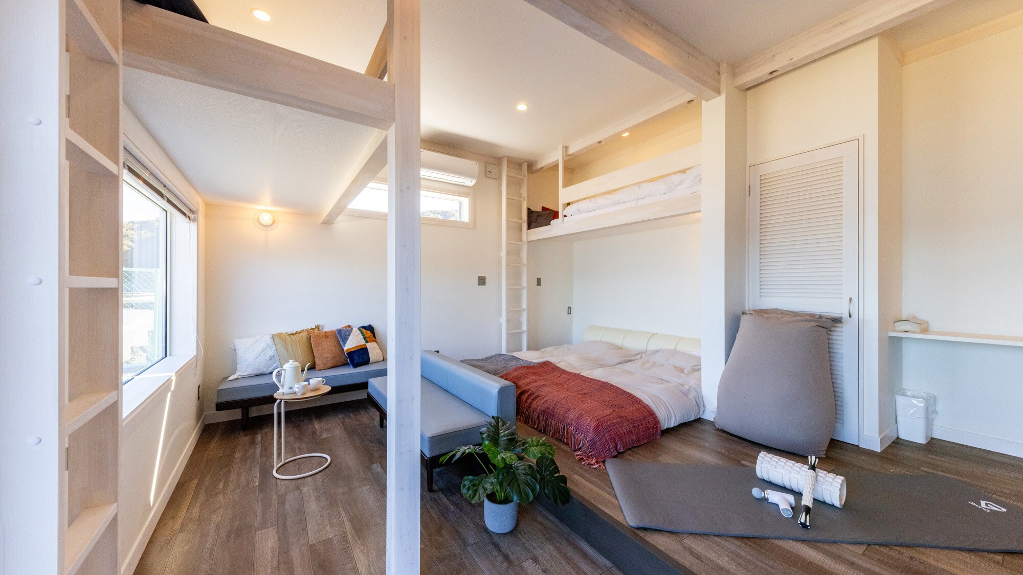 [Wa no Ma] King bed + bunk bed for up to 4 people