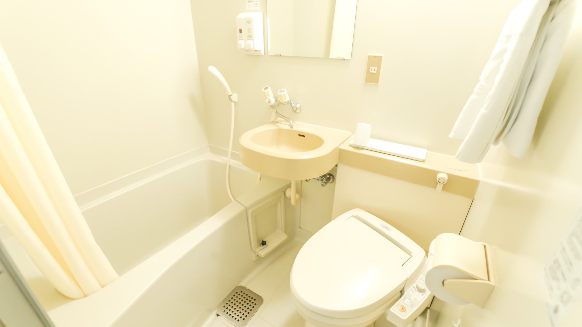 Bathroom [Wide single / semi-double room / twin room / force room]