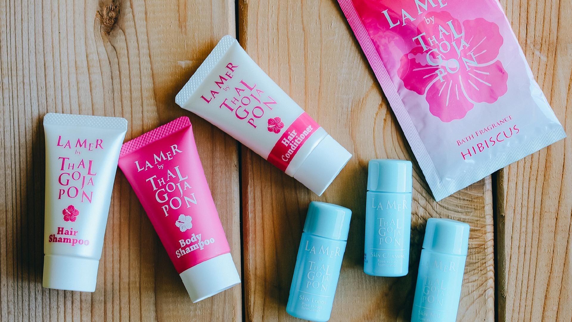 Bath amenities / Coral Wing