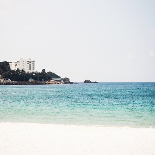 [Nearby sightseeing] Shirarahama Beach, 5 minutes by car from the hotel