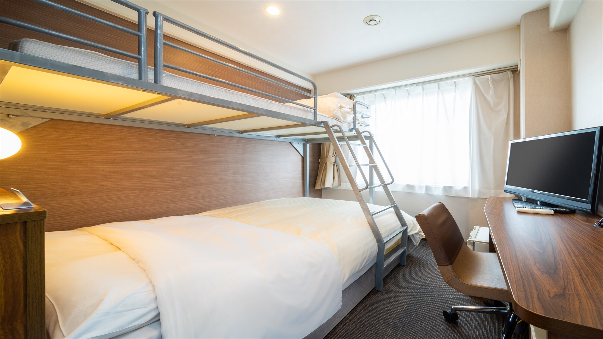 Double bed and loft bed