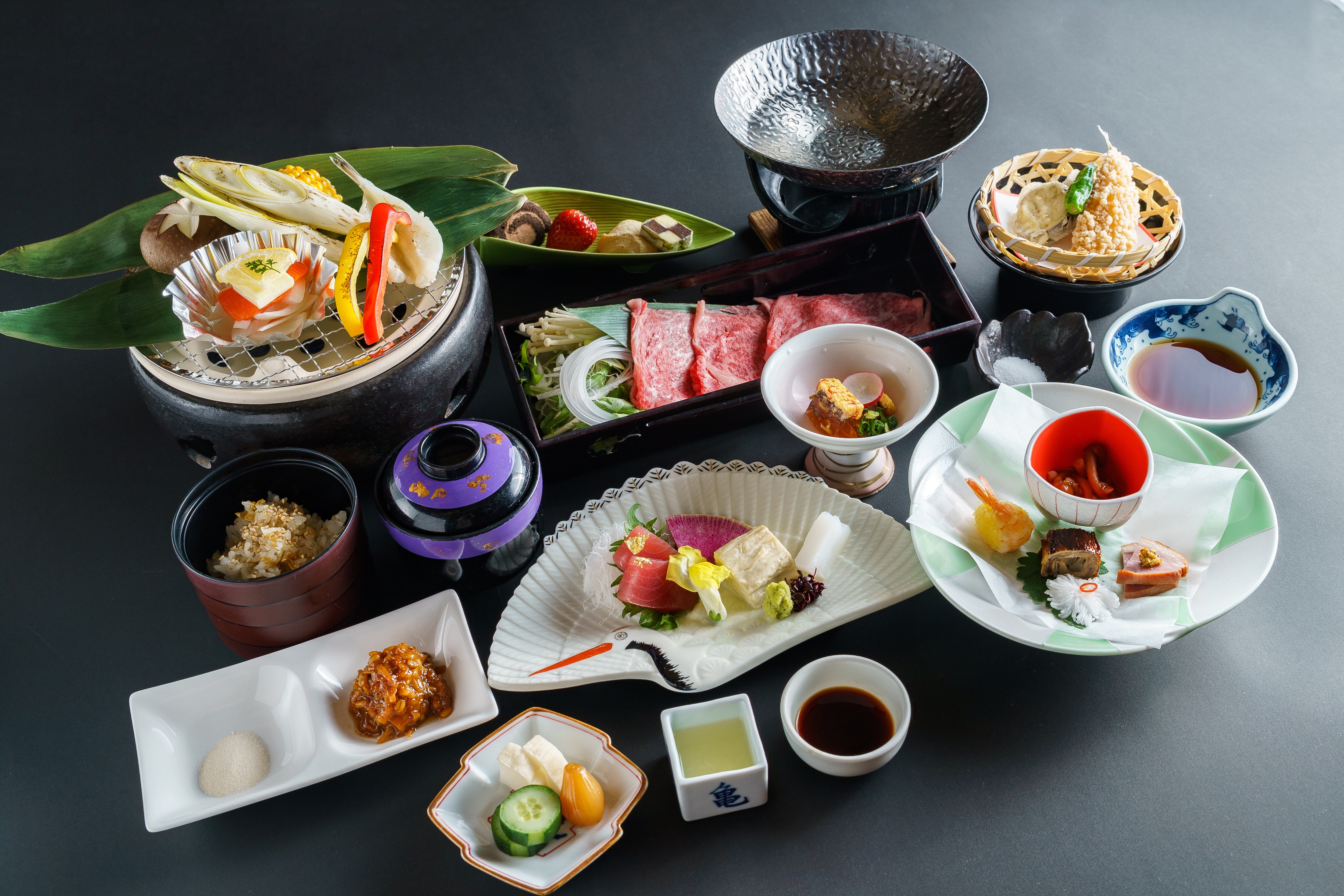 An example of charcoal-grilled kaiseki cuisine