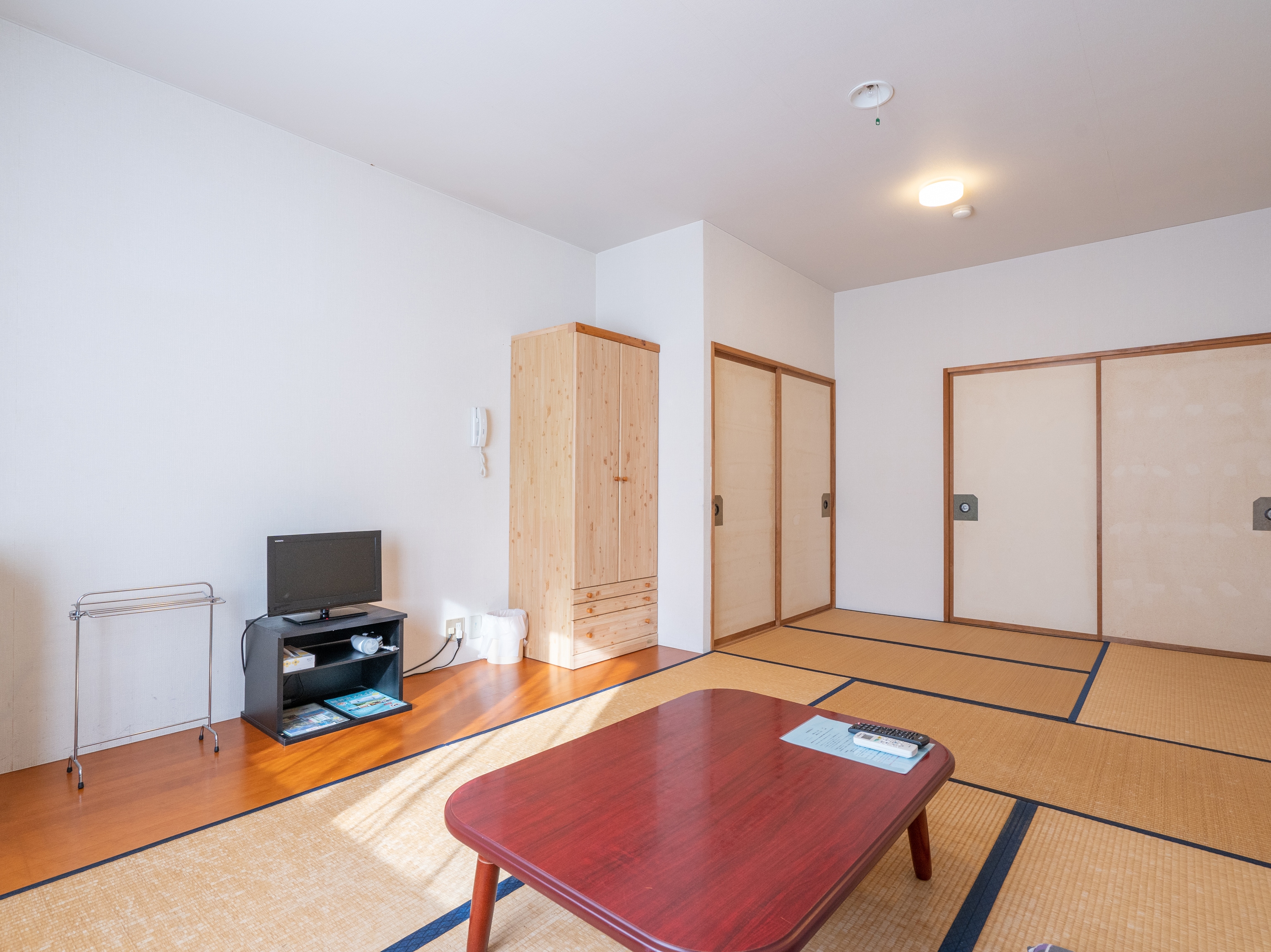 [Non-smoking] Japanese-style room for 1-4 people