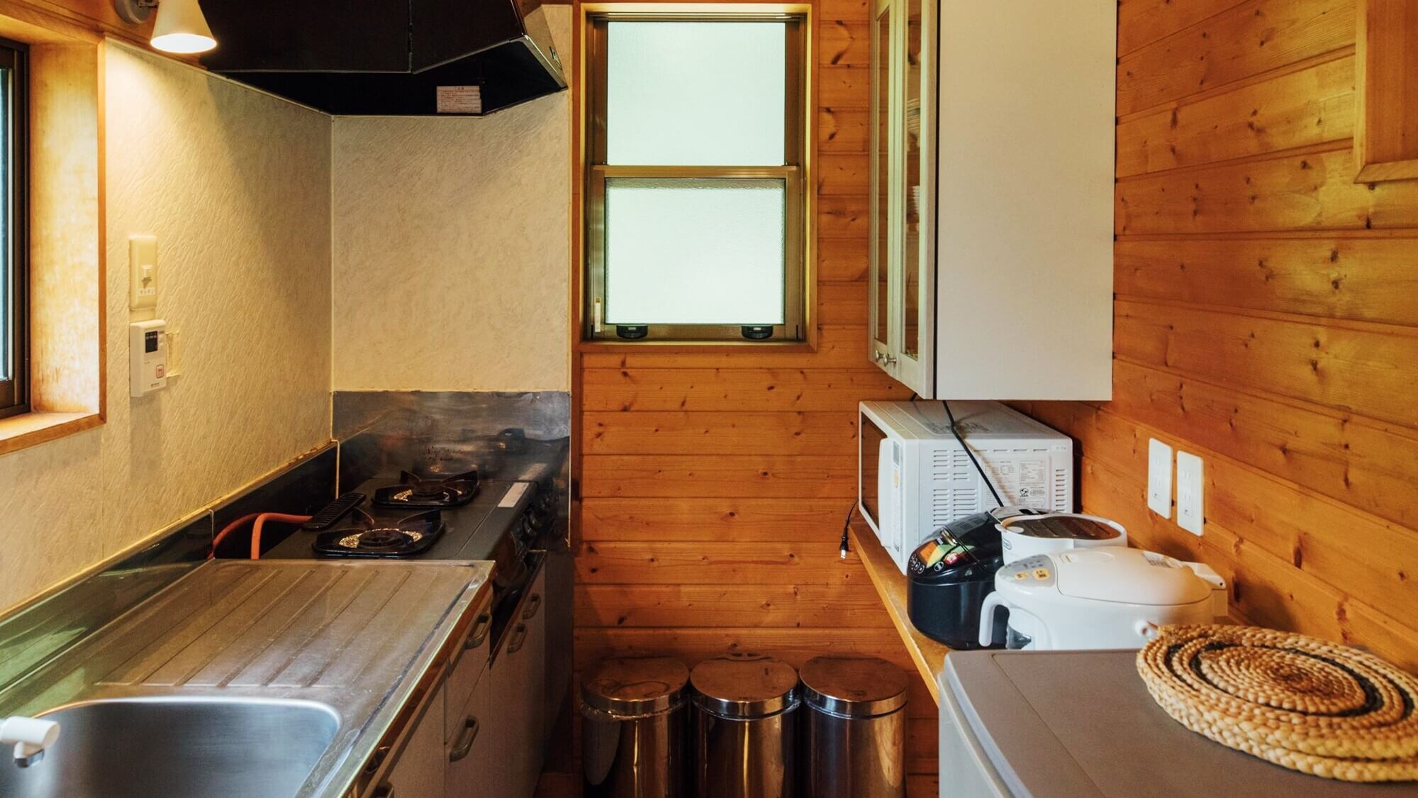 [Cottage with kitchen: high grade] Interior example