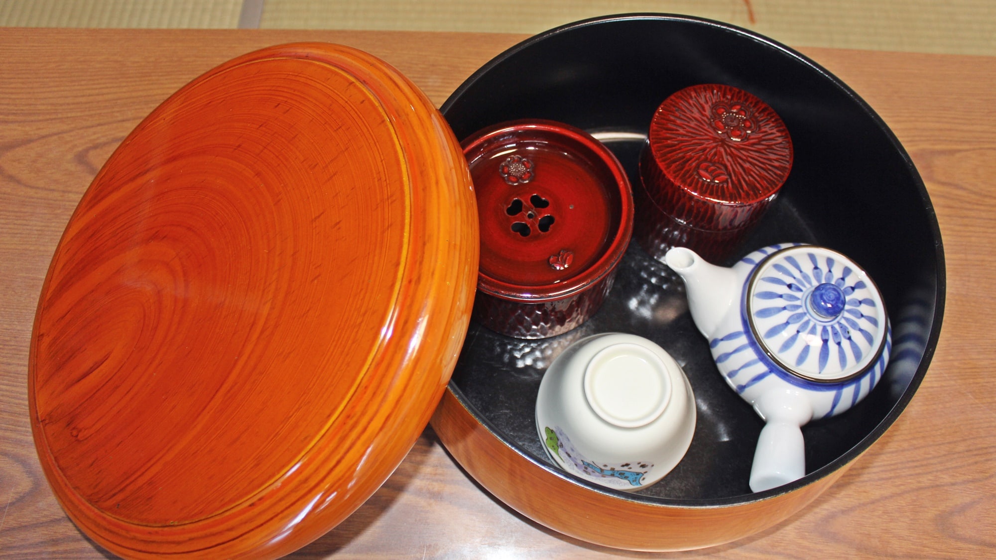 *[ตัวอย่างห้องพัก] มีขนมชาให้บริการในแต่ละห้อง