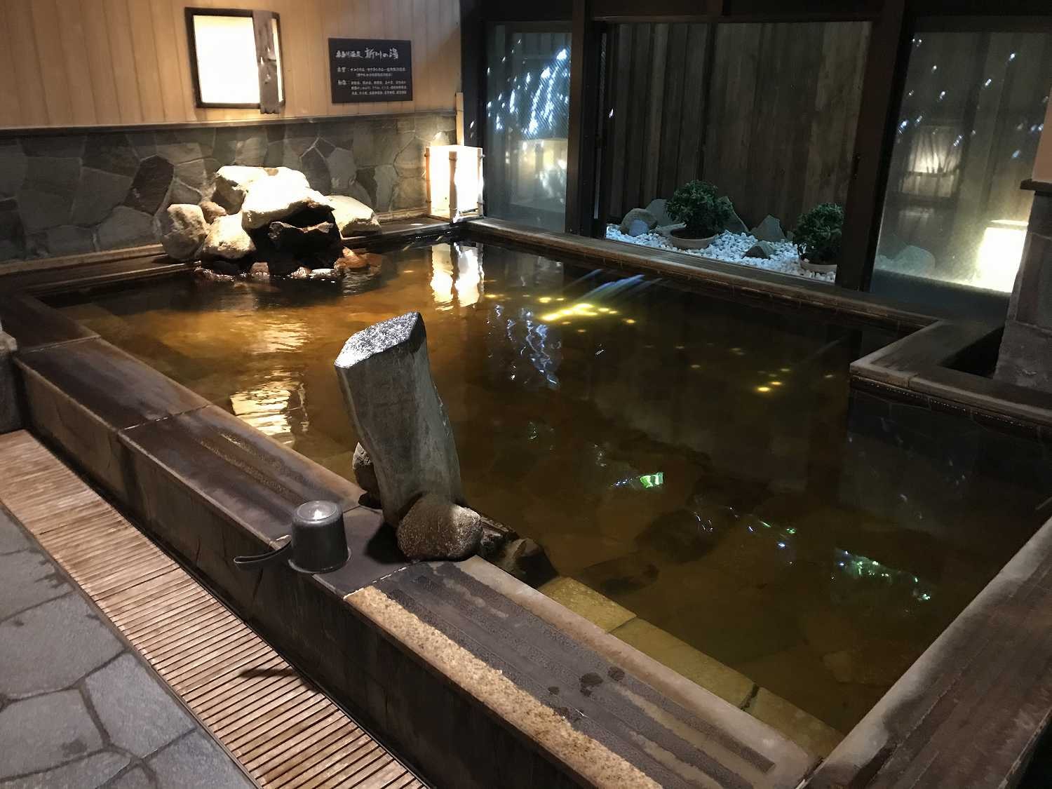 [Male] Indoor bath (water temperature: 40-42℃)