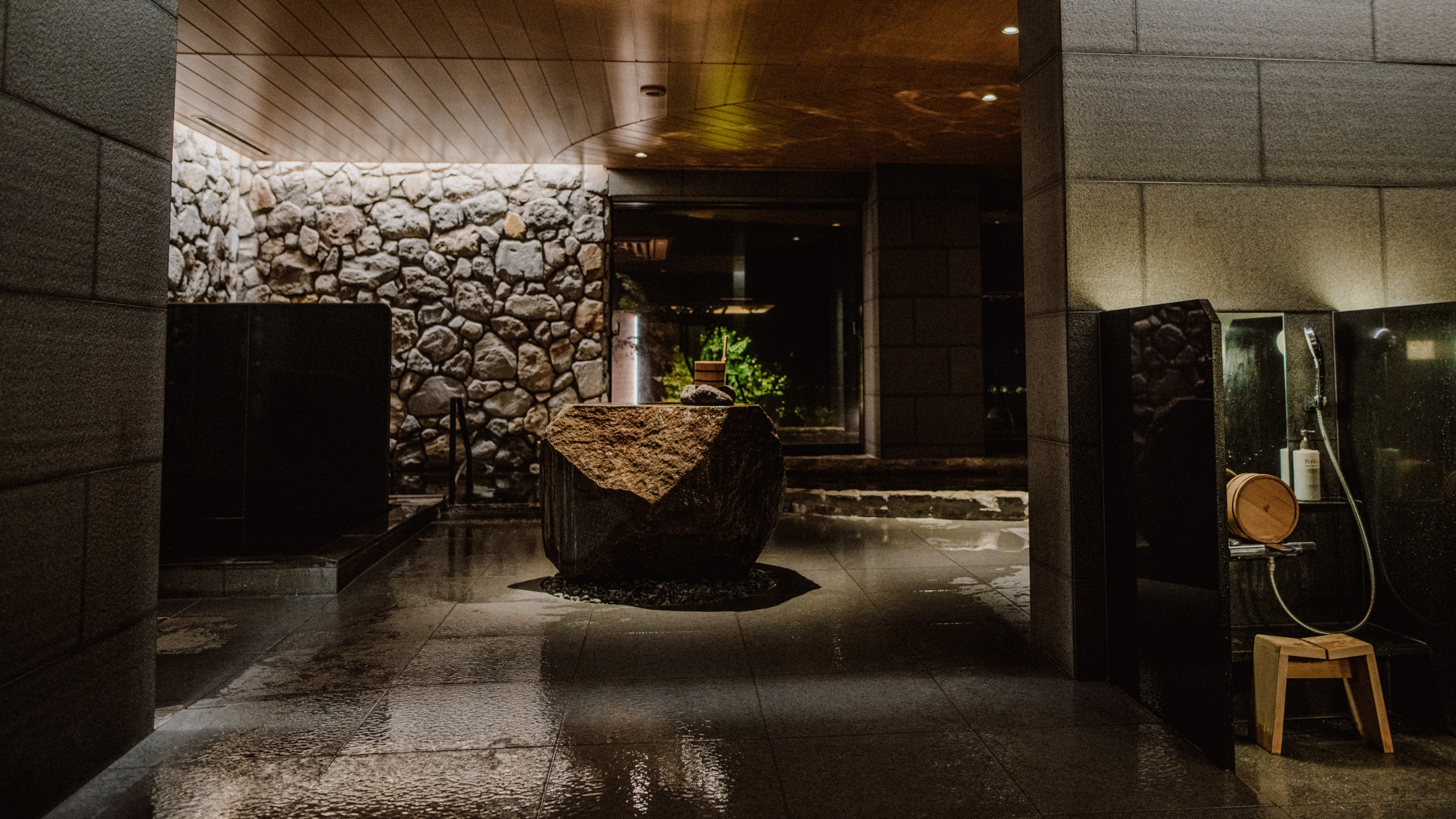 Stone indoor bath