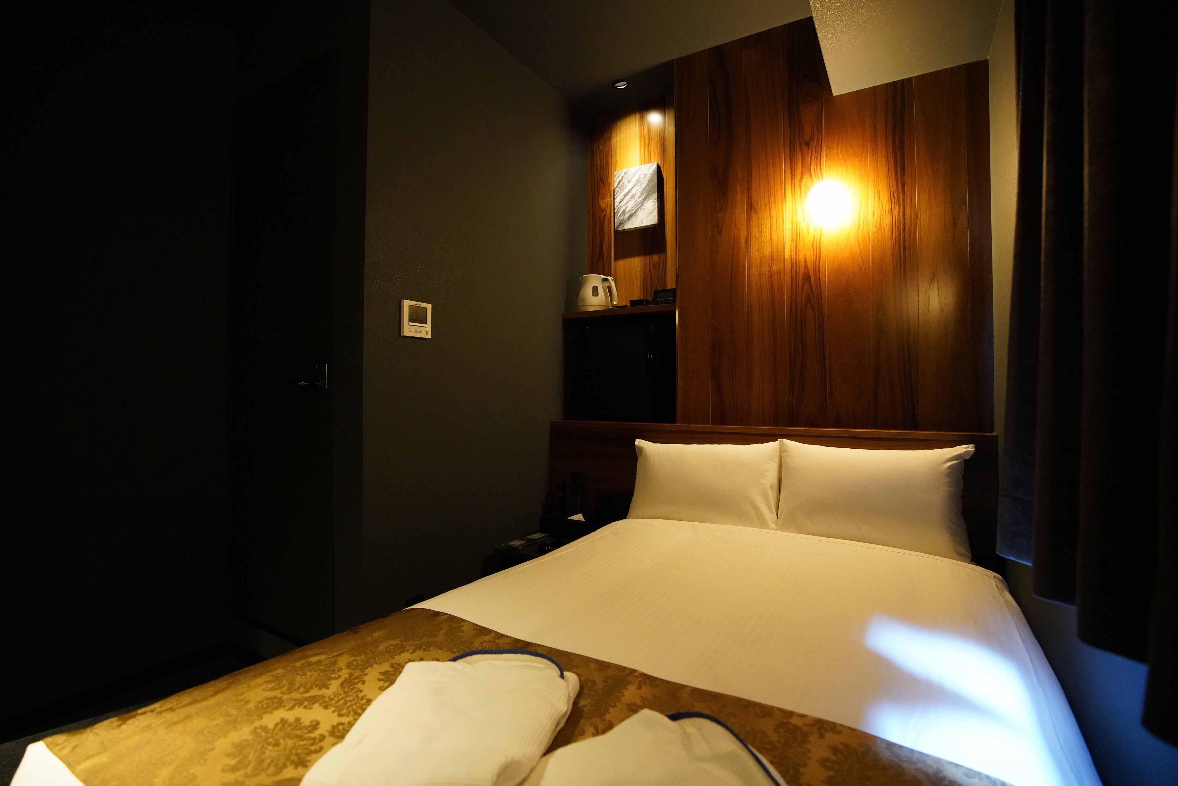 Double bed