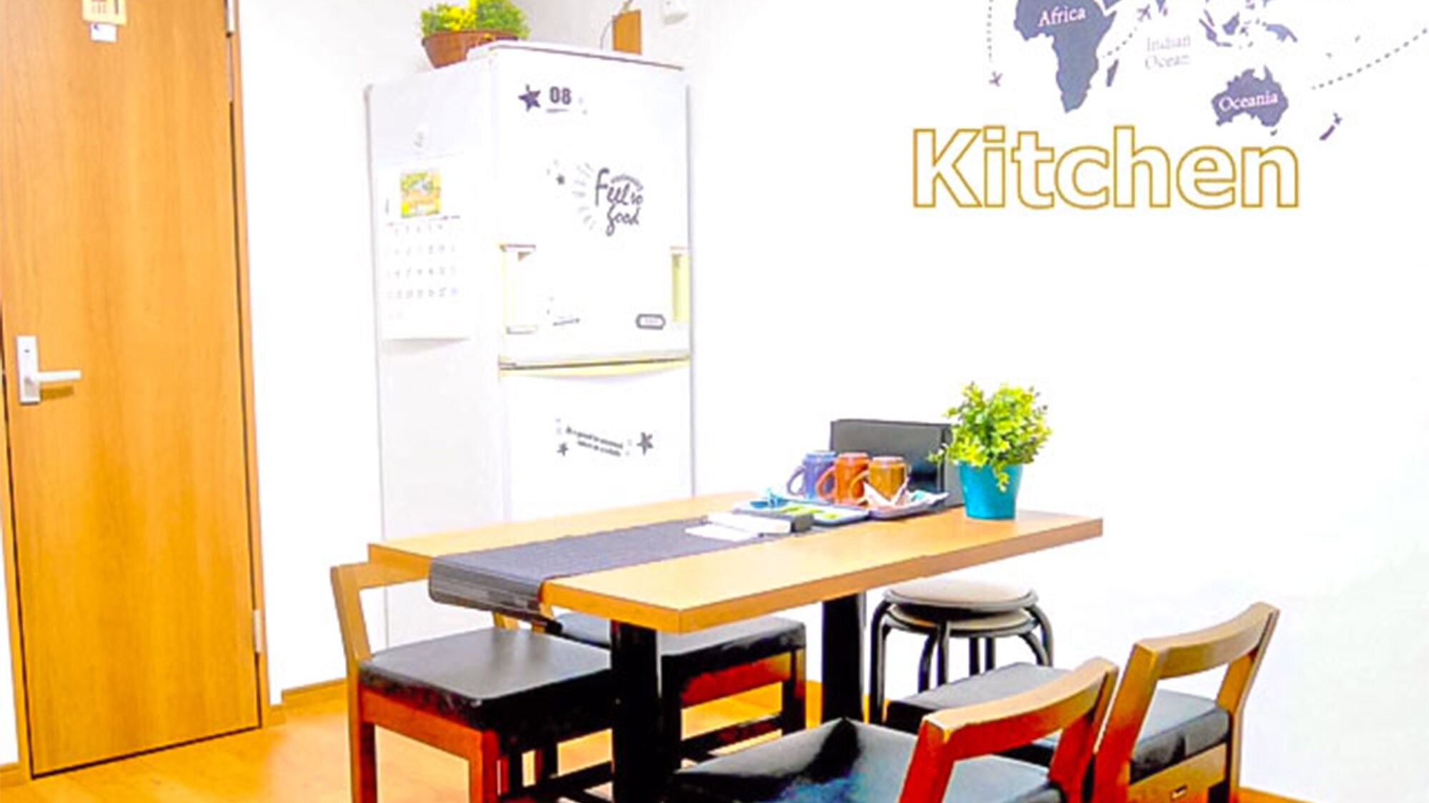 ・ The kitchen also has a large refrigerator! For long-term stay ◎