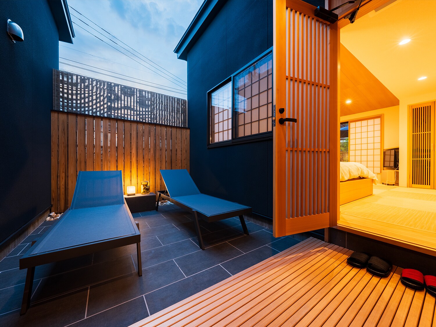 Separate building: Tsubochu [NEI] Guest room with open-air bath