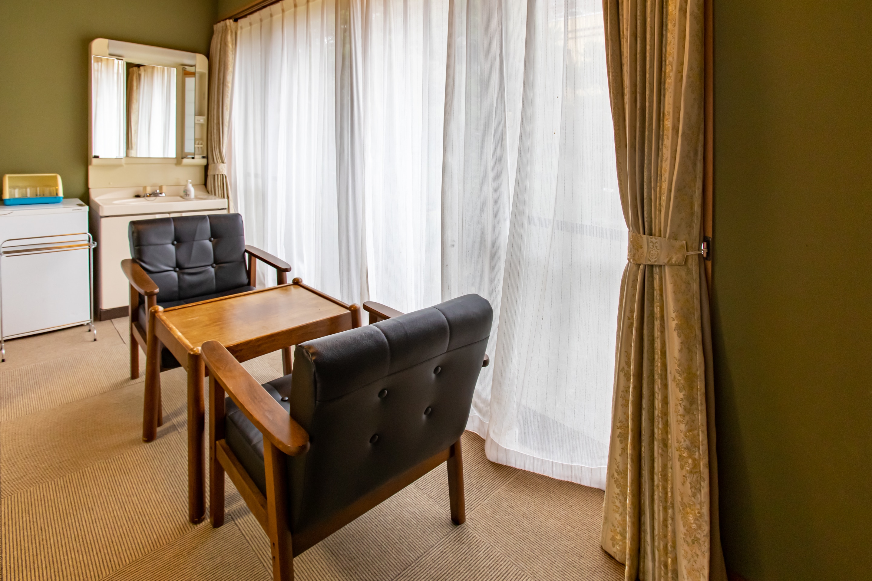 [Non-smoking] Japanese-style room for 1-8 people (no bath)