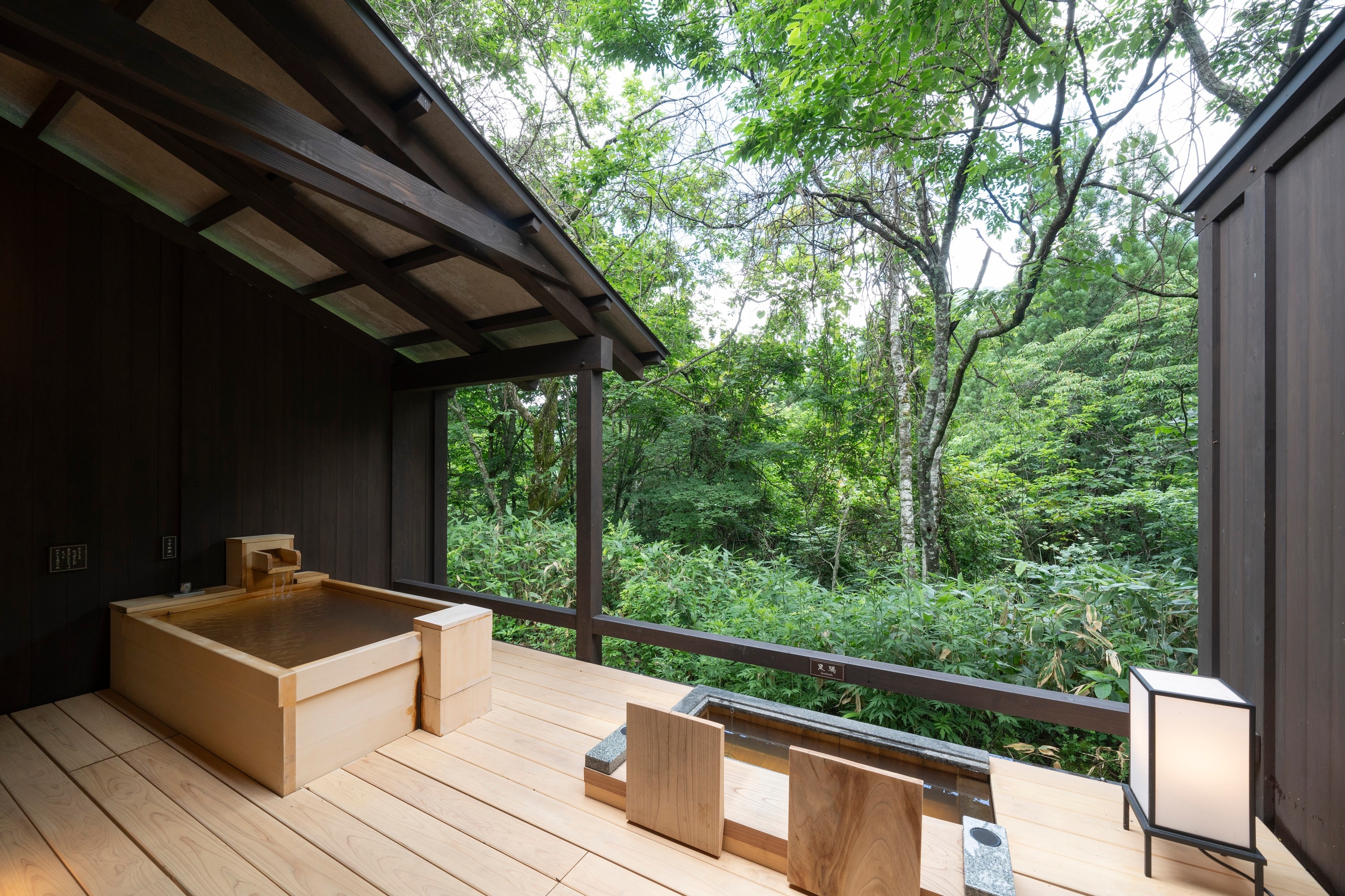 [ตัวอย่างอ่างอาบน้ำกลางแจ้งในห้องพัก] การปรับปรุง [Himekomatsu no Sho]