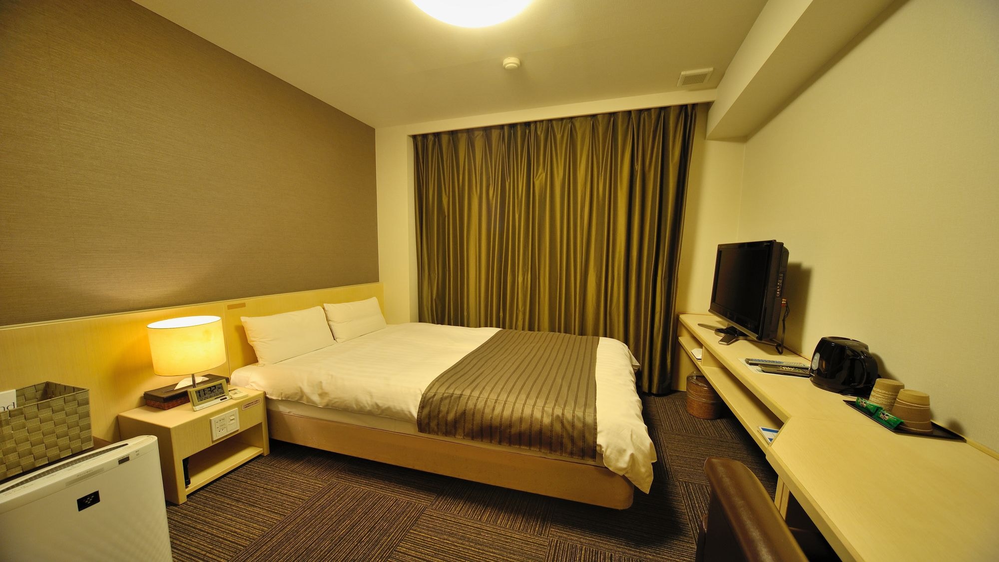 ■ Double room [No smoking] (Simmons bed: 140 & times; 200 cm) 15 square meters