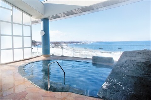 Winter open-air bath