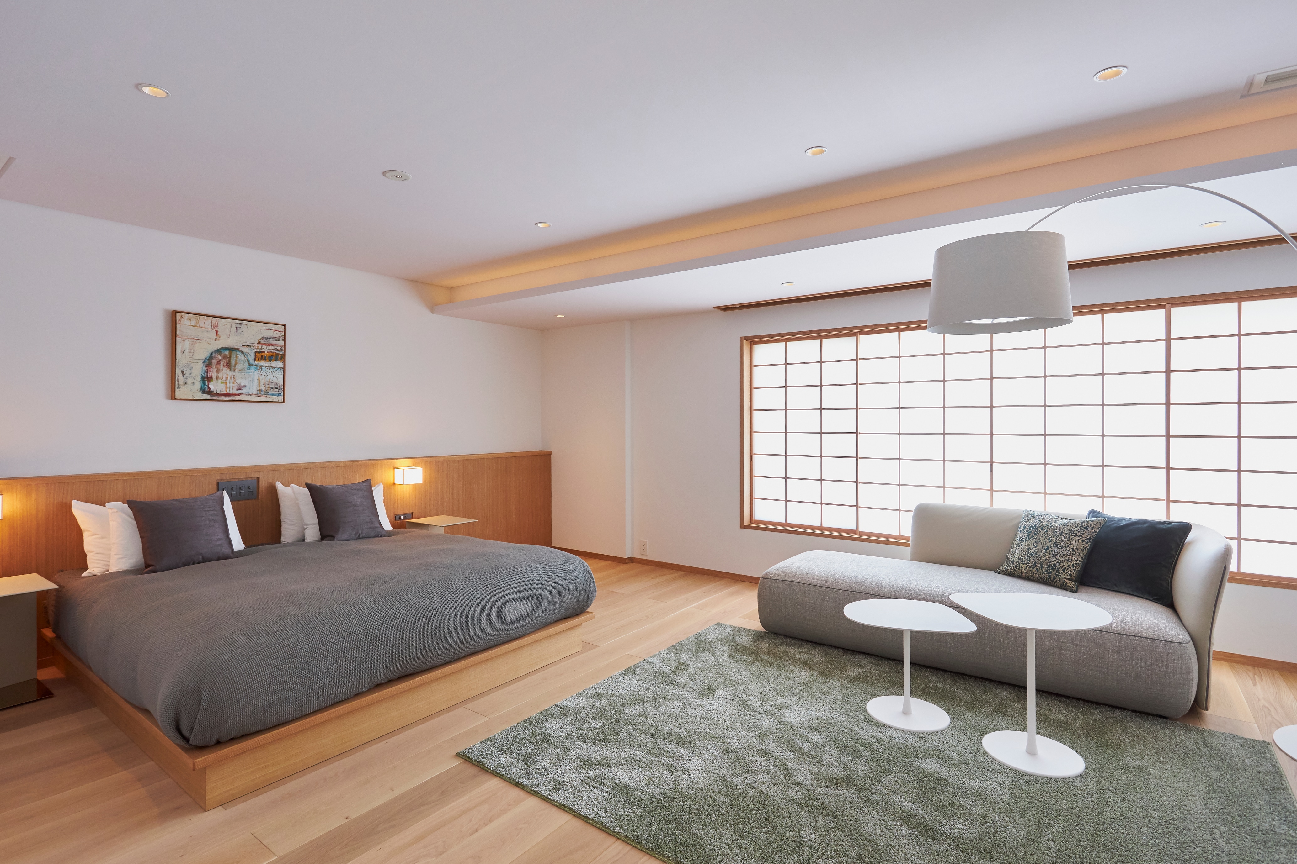 Western-style suite with silver hot spring