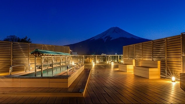 Foot bath & Mt. Fuji
