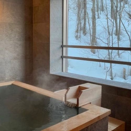 [Japanese-style bedroom with panoramic bath (75 square meters)]