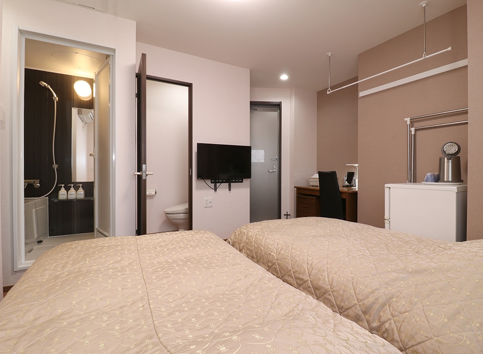 Kamar tamu yang cerah (Annex Twin)