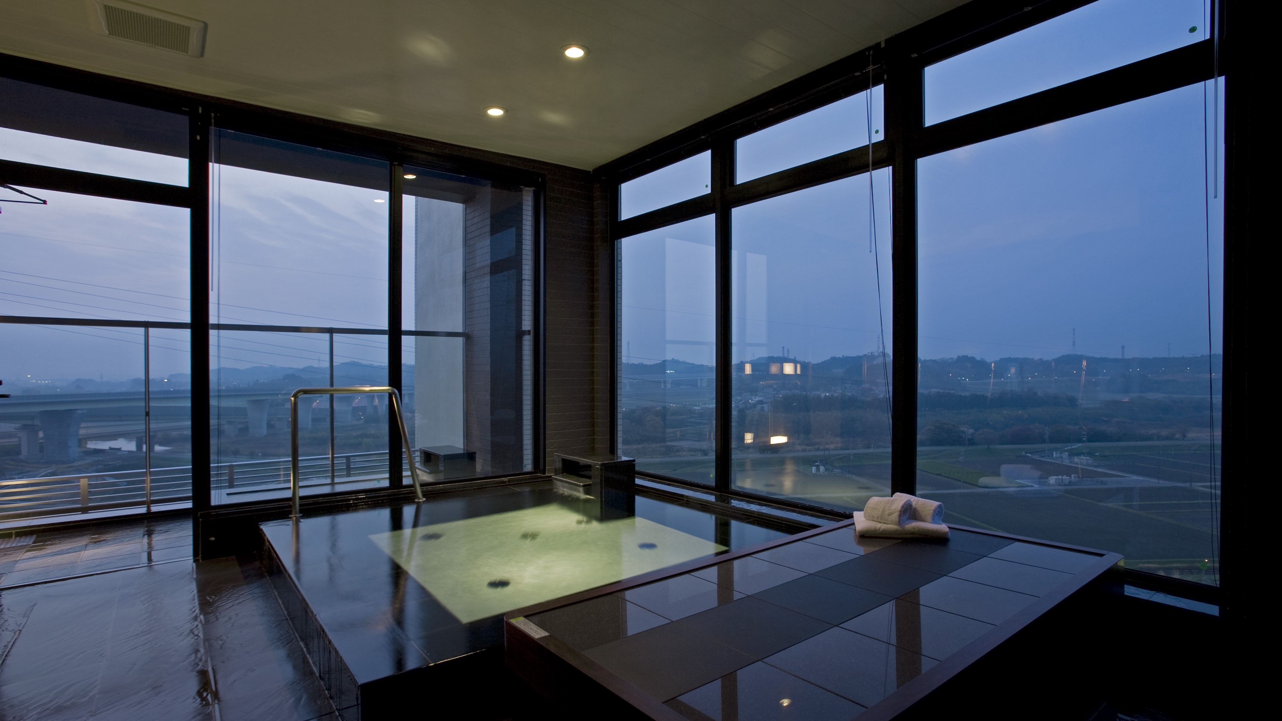Sky Spa (Women)