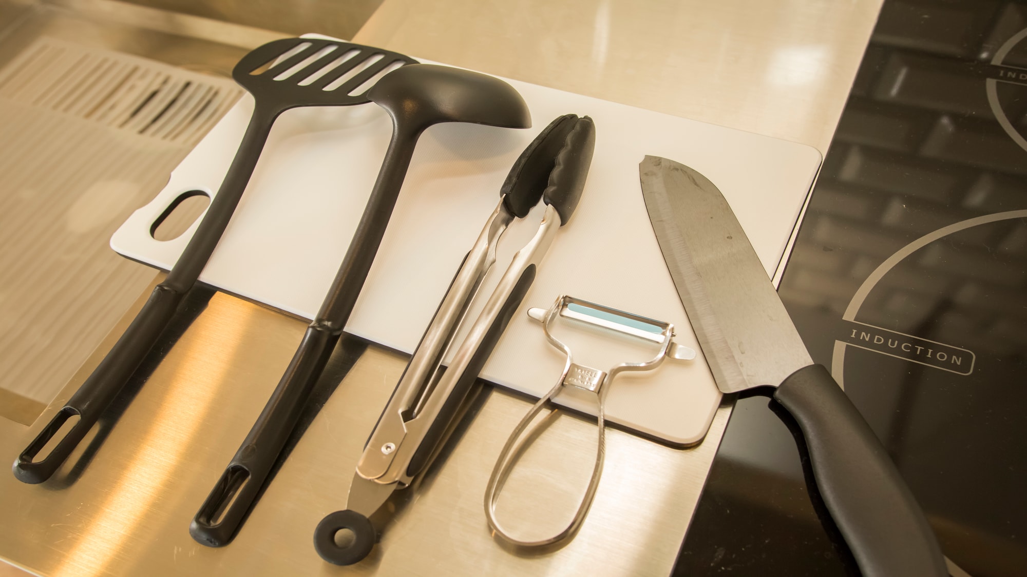 Kitchen amenities