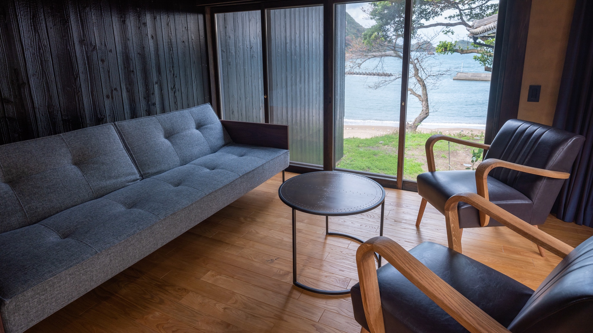 HOUSE SEN -nami- Enjoy a comfortable moment while drinking coffee